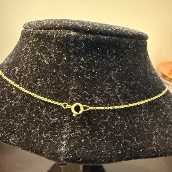 Me & Ro 10k Gold Heart Pendant Necklace - Picture 2 of 4